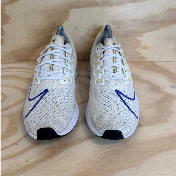 Nike - Air Zoom Pegasus 36 - Running Shoes - White - Women's - 9 - BV5740-101 - Picture 2 of 9